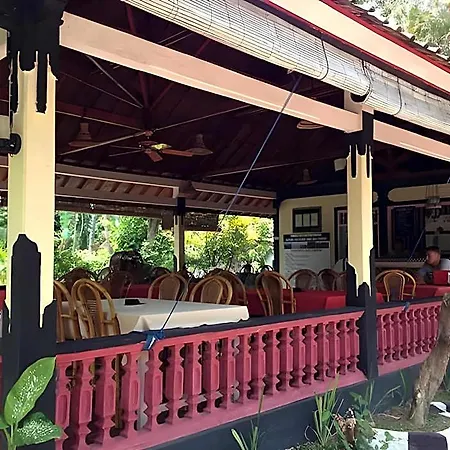 Taman Lilys Hotel