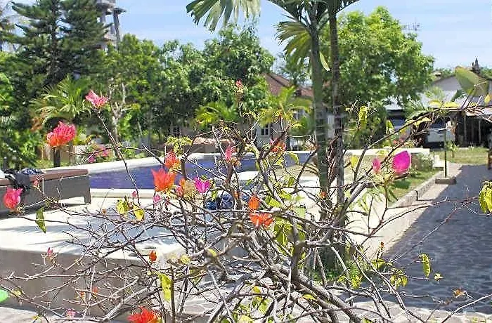 Taman Lilys *